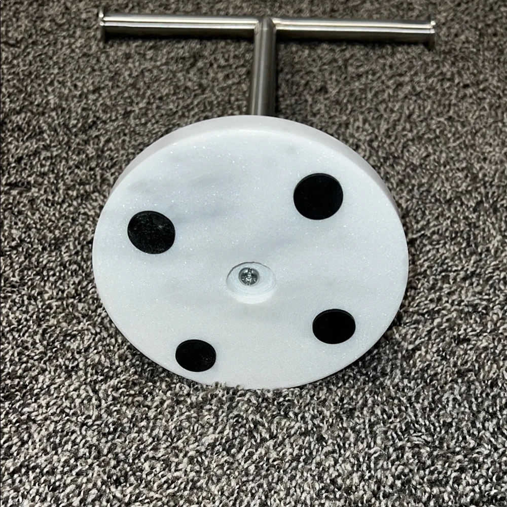 Silver and White T-Bar Jewelry Stand